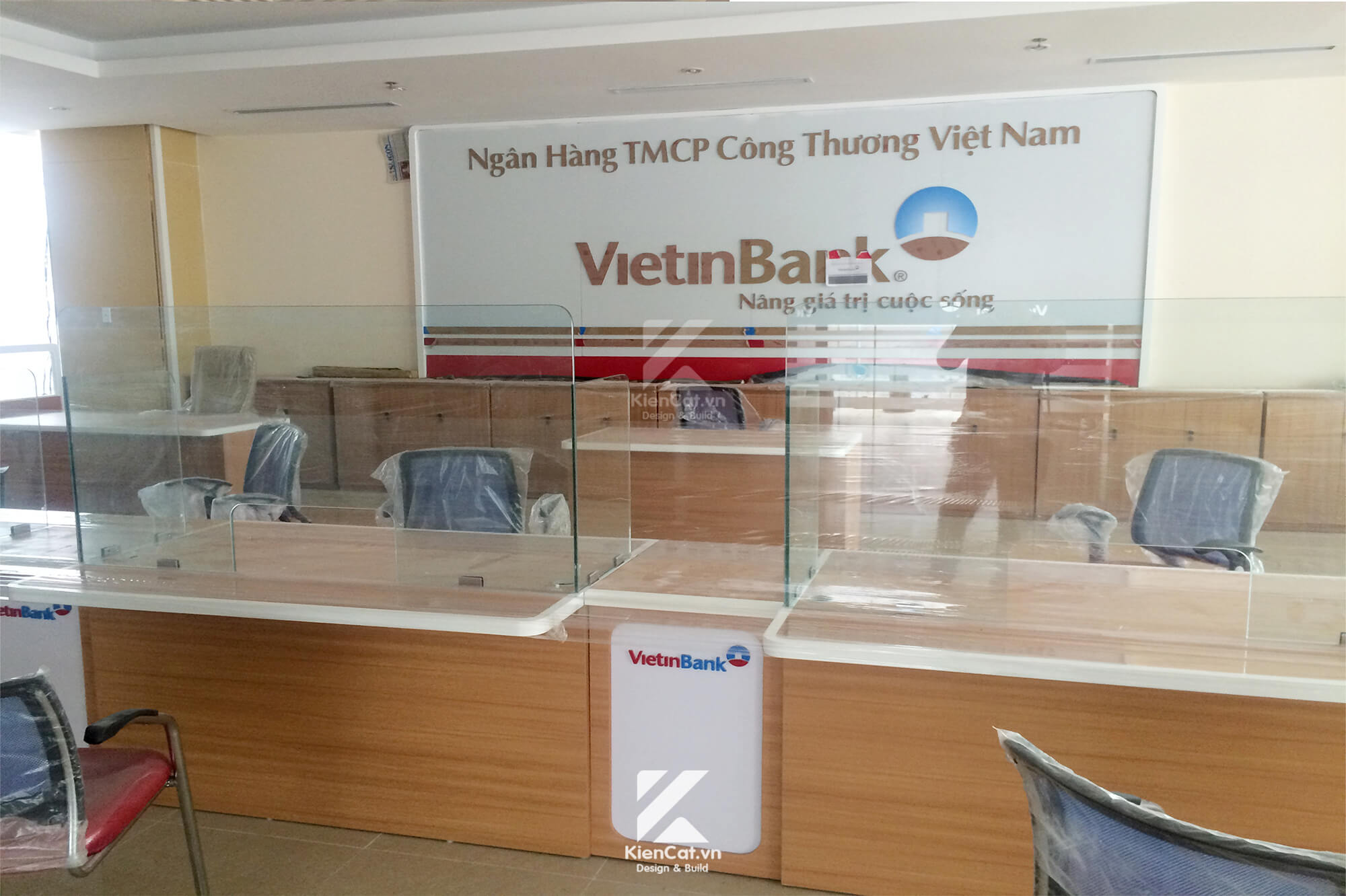 thi công nội thất ngân hàng vietinbank