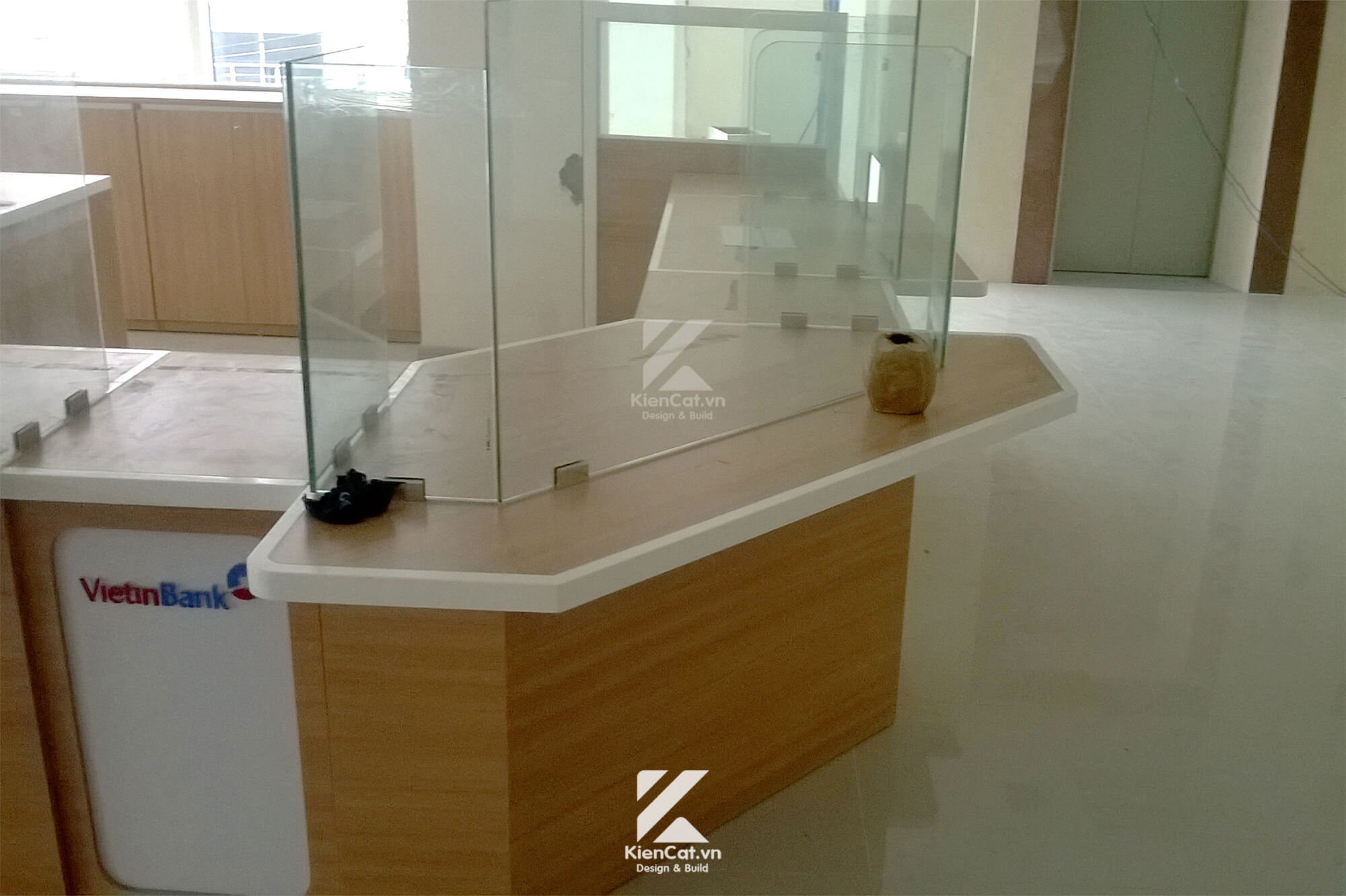 thi công nội thất ngân hàng vietinbank