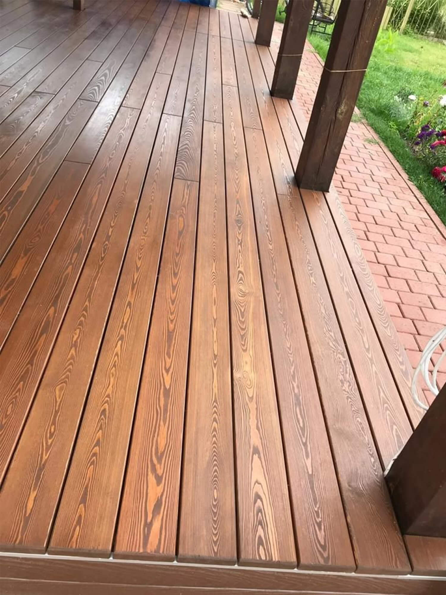Sàn gỗ tần bì biến tính ngoài trời