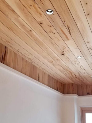 trần gỗ thông tự nhiên