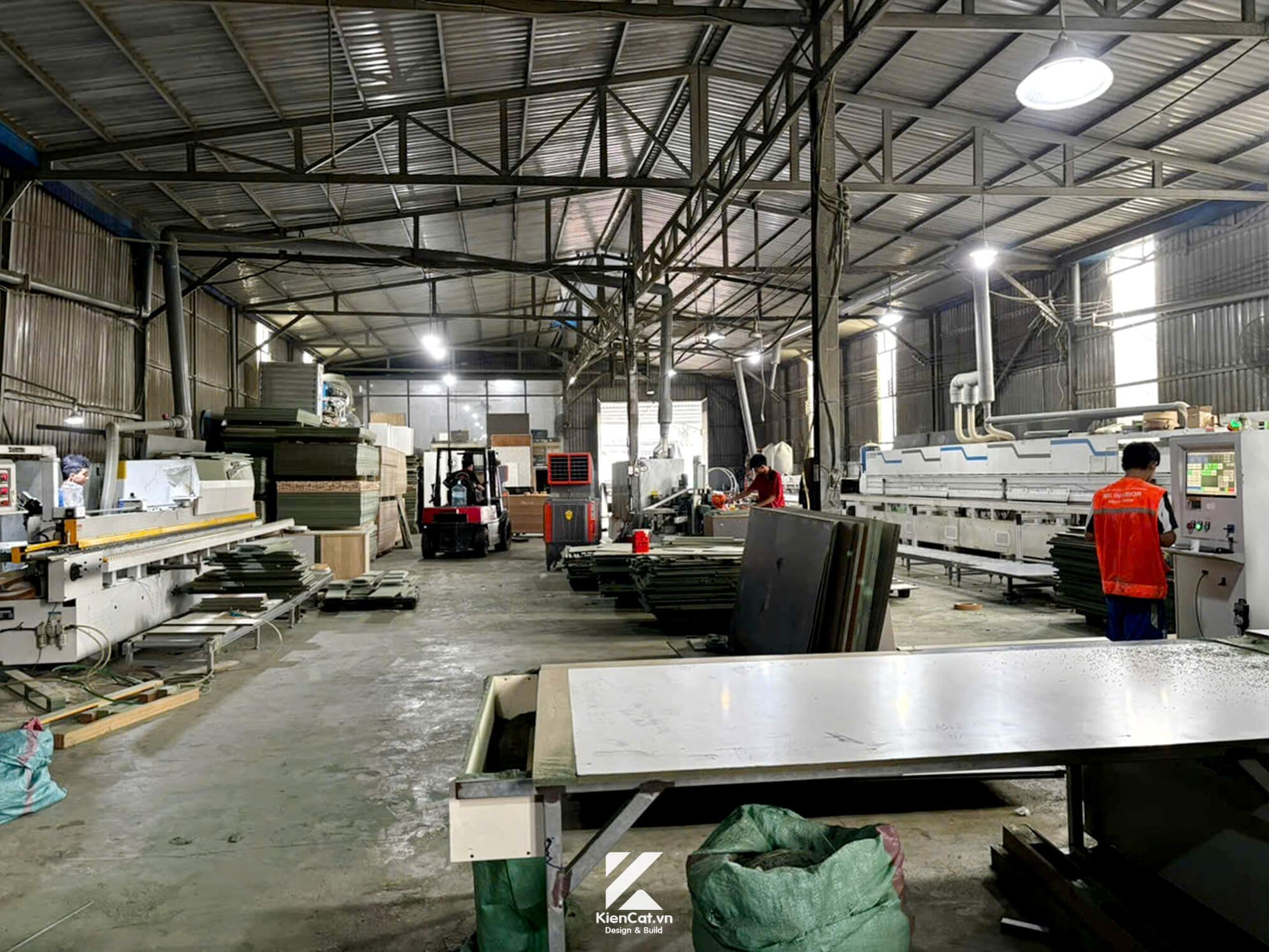 Xưởng gỗ nội thất may đo Kiến Cát